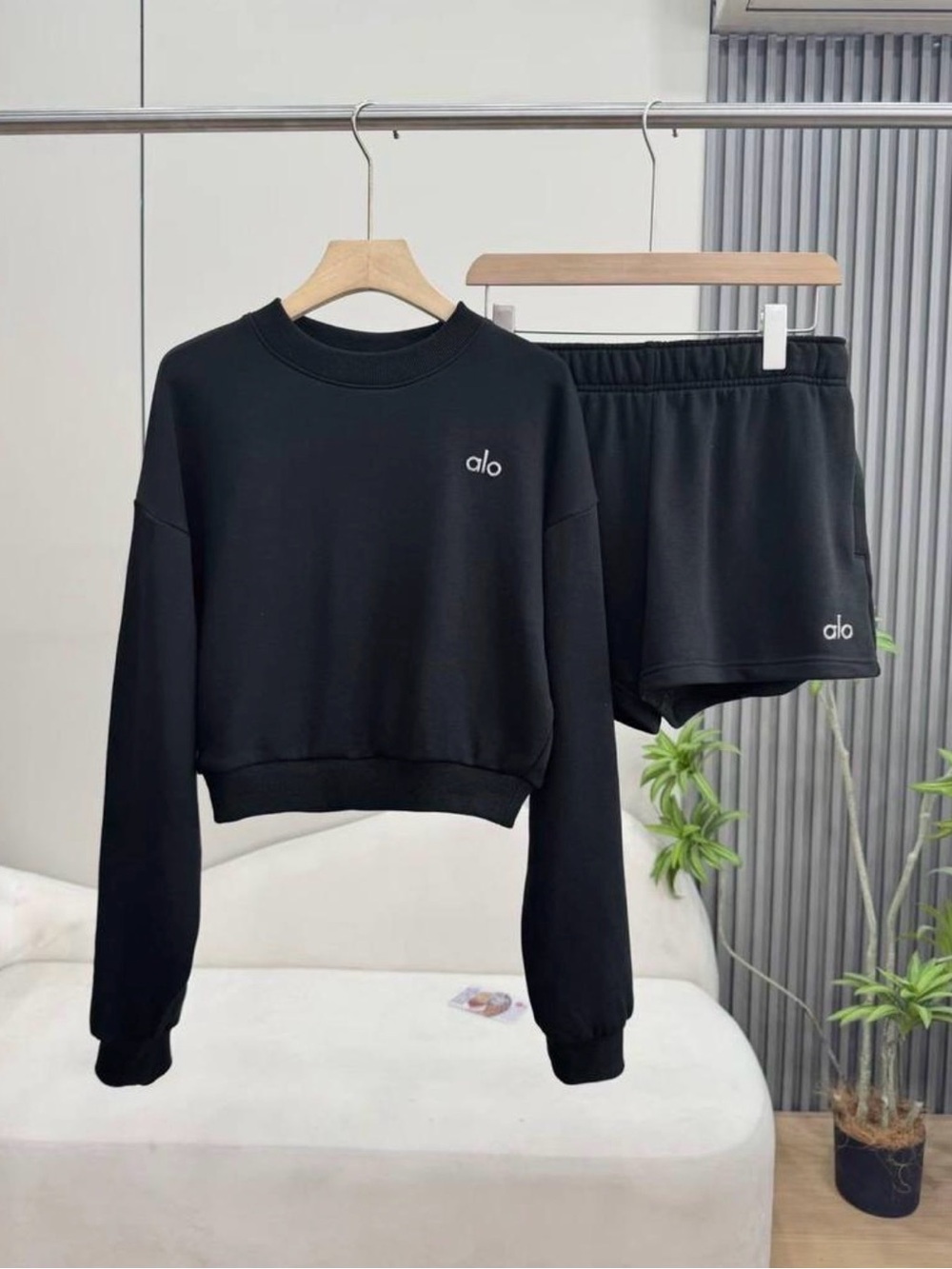 ALO Yoga Black Cropped Sweatshirt and Shorts Set